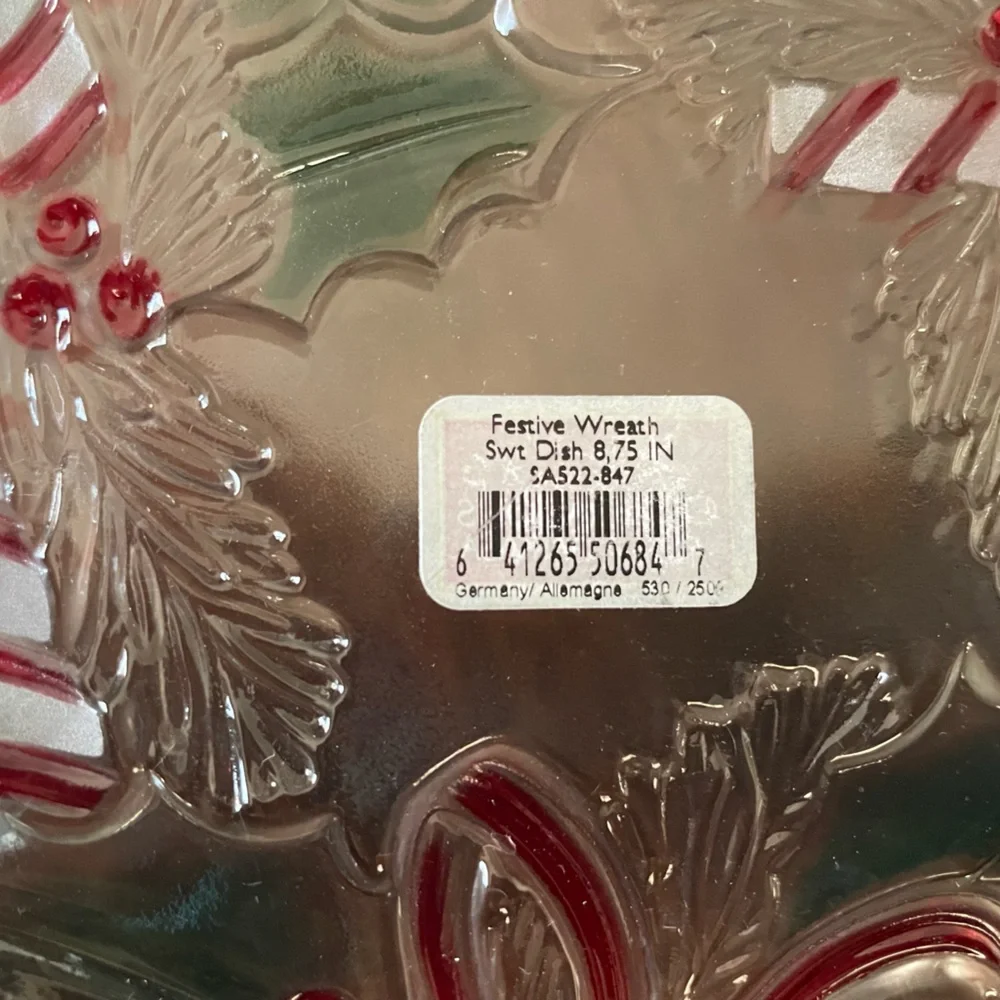 Mikasa Holiday Wreath Platter - Red, Green, and White